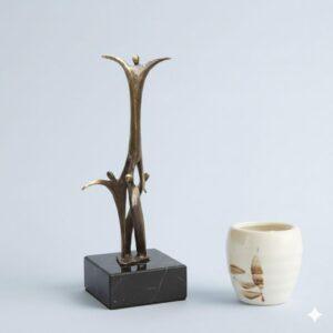 Sculptuur "Hulde aan de Jubilaris" – Design Mark Jurriens – Verbronsd (20 cm)