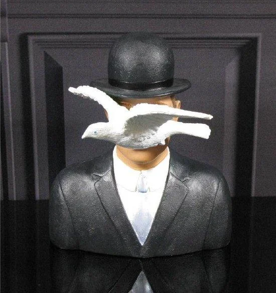 Rene Magritte L'homme au chapeau melon Mouseion