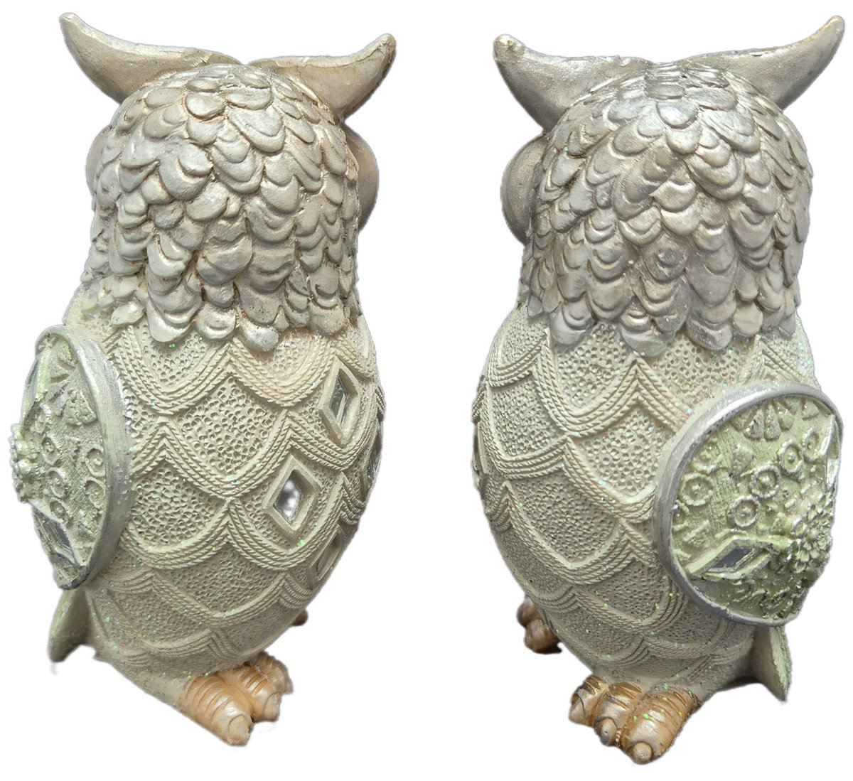 2 Uilen sneeuwuil links en rechts kijkend
