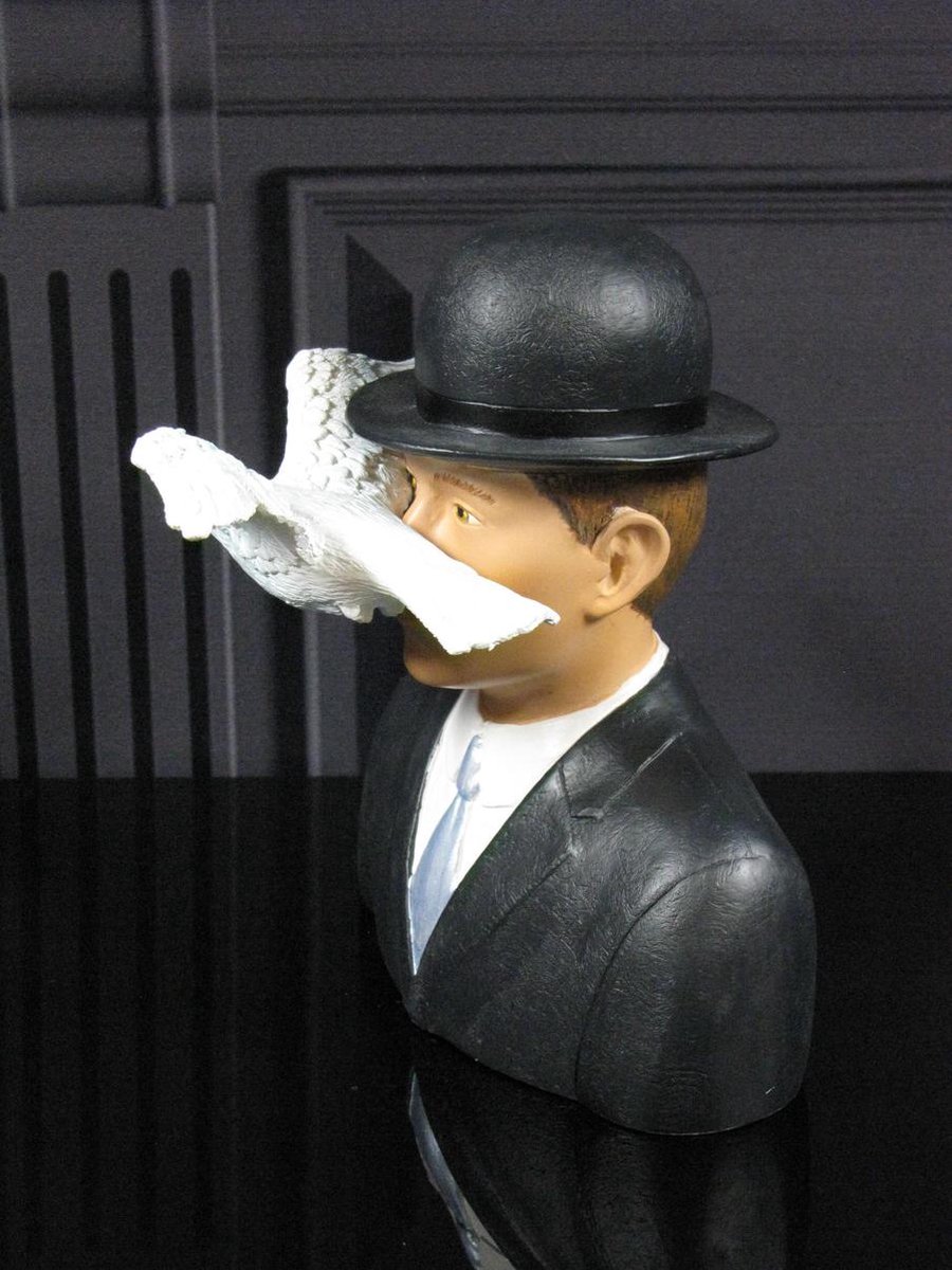 Rene Magritte L'homme au chapeau melon Mouseion